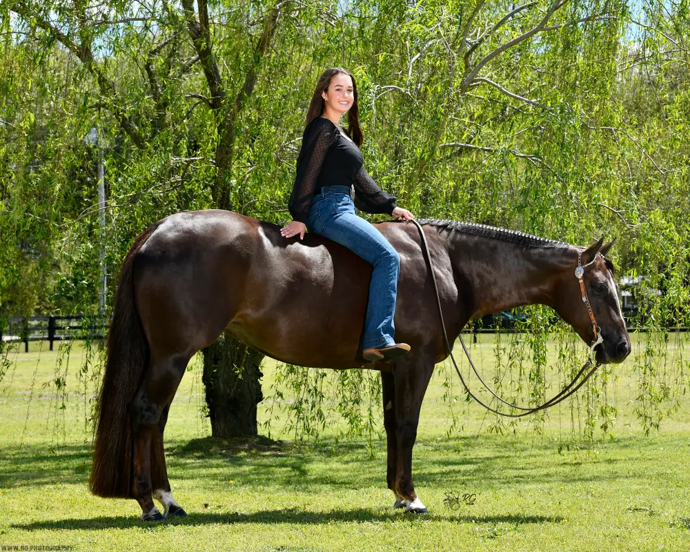 Cheyenne Reams and her 4 year old quarter horse Instantly Viral